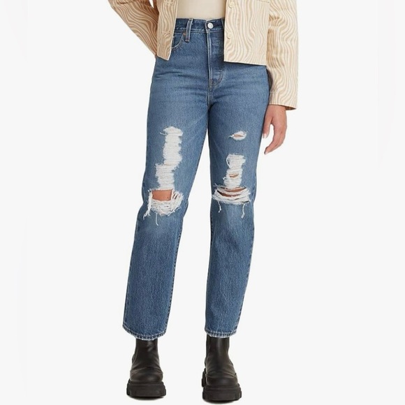 NWT Levi’s Women's Premium Wedgie Straight Jeans 26 - Picture 2 of 14